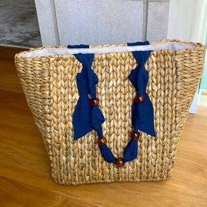 Pamela Munson petite Isla Bahia woven tote